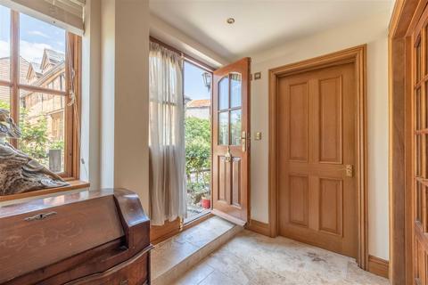 The Creamery, Hawes Hill Court Drift Road, Winkfield, Windsor, SL4 4QQ