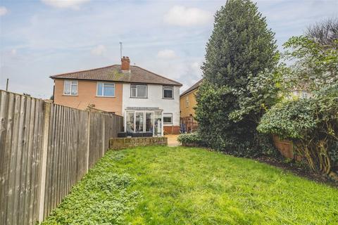 109 Vale Road, Windsor, SL4 5JR