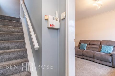 75 Earnshaw Drive, Leyland, PR25 1GS