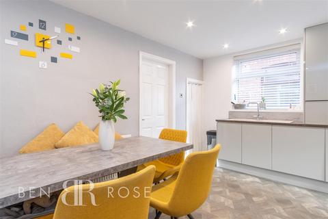 75 Earnshaw Drive, Leyland, PR25 1GS