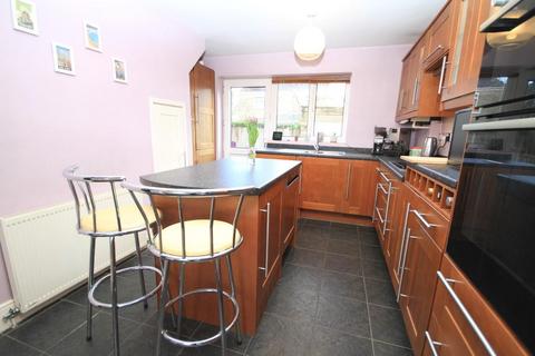 138 Quarry Road, Gomersal, Cleckheaton, BD19 4JB