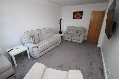 10 Farlea Drive, Bradford, BD2 3RJ