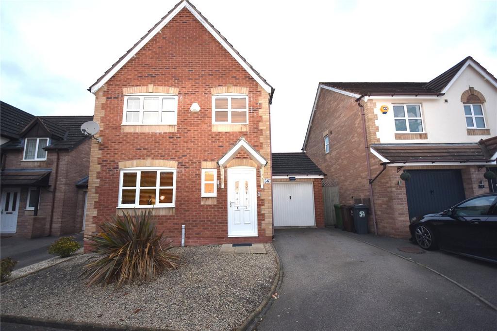 Maple Leaf Drive, Marston Green... 3 bed detached house for sale £320,000