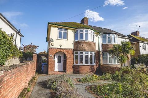 150 Clewer Hill Road, Windsor, SL4 4DB