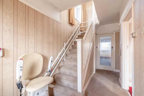 150 Clewer Hill Road, Windsor, SL4 4DB