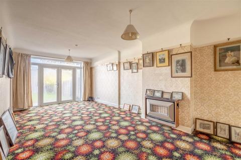 150 Clewer Hill Road, Windsor, SL4 4DB