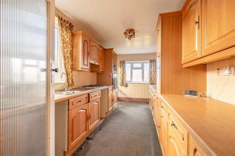 150 Clewer Hill Road, Windsor, SL4 4DB
