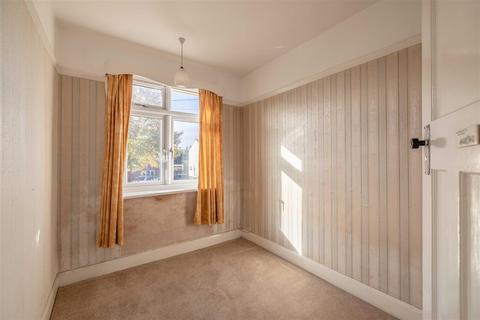 150 Clewer Hill Road, Windsor, SL4 4DB