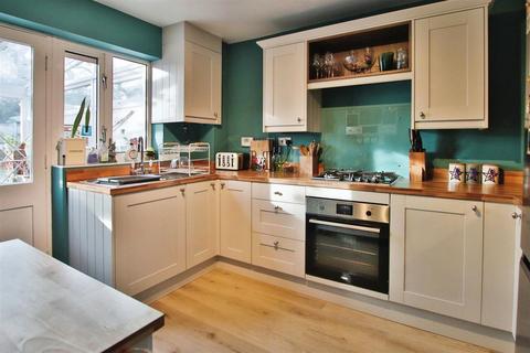 3 bedroom semi-detached house for sale, The Pastures, Titchfield Common