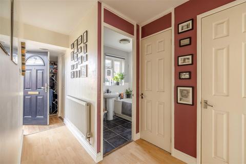2 Keeler Close, Windsor, SL4 4NL