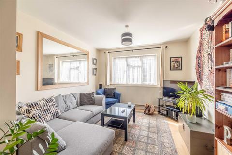 2 Keeler Close, Windsor, SL4 4NL