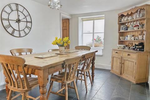 Little Pendene Fore Street, Grampound, Truro, TR2 4RS