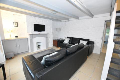 3 bedroom terraced house for sale, North Street, Redruth, Cornwall, TR15