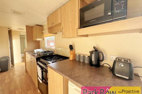 3 bedroom park home for sale, Crossley Avenue, Jaywick, Clacton-On-Sea