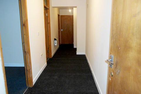 2 bedroom flat to rent, Pool Street, Caernarfon