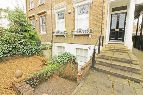 Flat 1, 24a Clarence Road, Windsor, SL4 5AQ