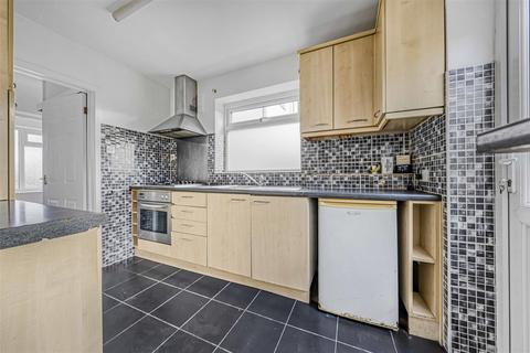 14 Carter Close, Windsor, SL4 3QX
