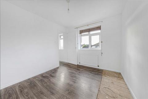 14 Carter Close, Windsor, SL4 3QX