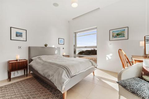 undefined, Waters Edge, South Beach, Tenby