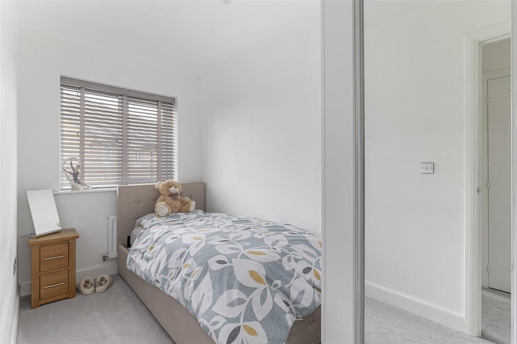 Bedroom 4.jpg