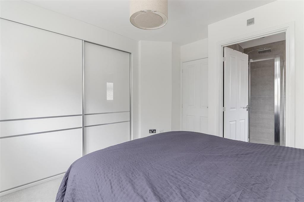 Master Bedroom - B.jpg