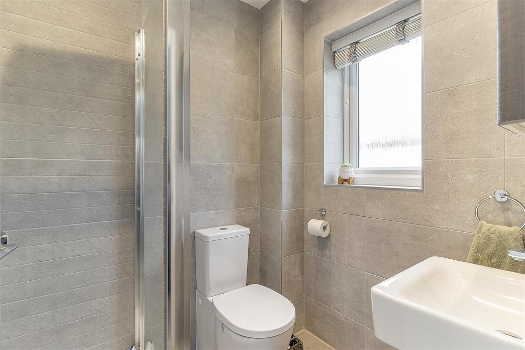 Master Bedroom Ensuite.jpg
