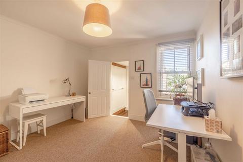 51 Bourne Avenue, Windsor, SL4 3JP