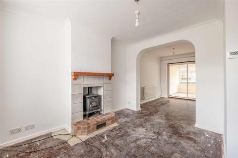 21 Carter Close, Windsor, SL4 3QX