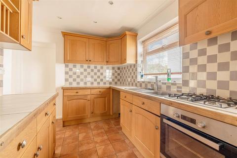 21 Carter Close, Windsor, SL4 3QX