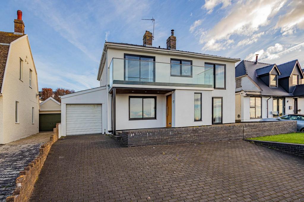 Lakeside, Barry Island 5 bed detached house £2,350 pcm (£542 pw)
