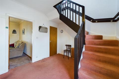 10 Wades Road, Inverlochy, Fort William, PH33 6NE