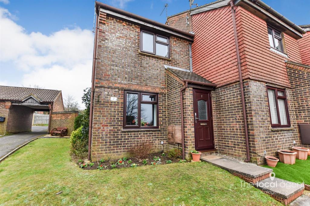 Parthia Close, Tadworth 2 bed semidetached house for sale £400,000