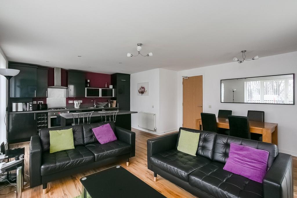 Haughview Terrace, Oatlands, Glasgow, G5 2 bed ground floor flat for