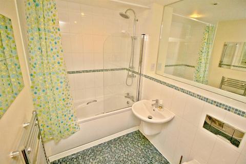 317 Dalgin Place, Campbell Park, Milton Keynes, MK9 4AS