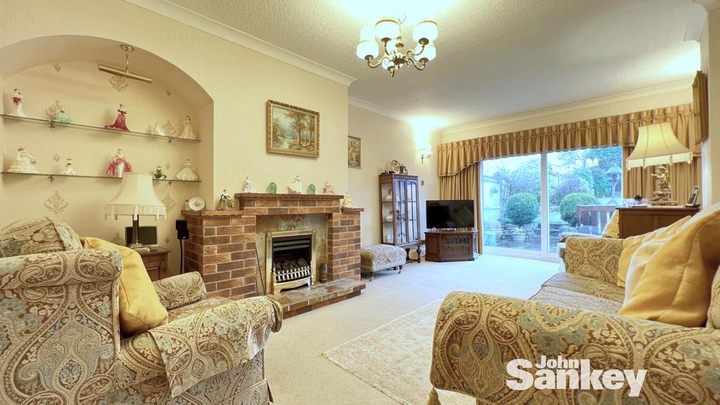 Berry Hill Road, Mansfield 3 bed semidetached house for sale £240,000