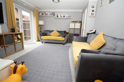 3 bedroom detached house for sale - Gaddesden Crescent, Wavendon Gate, Milton Keynes