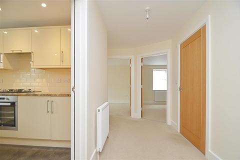 2 bedroom ground floor flat for sale - PRIVATE GARDEN * SHANKLIN