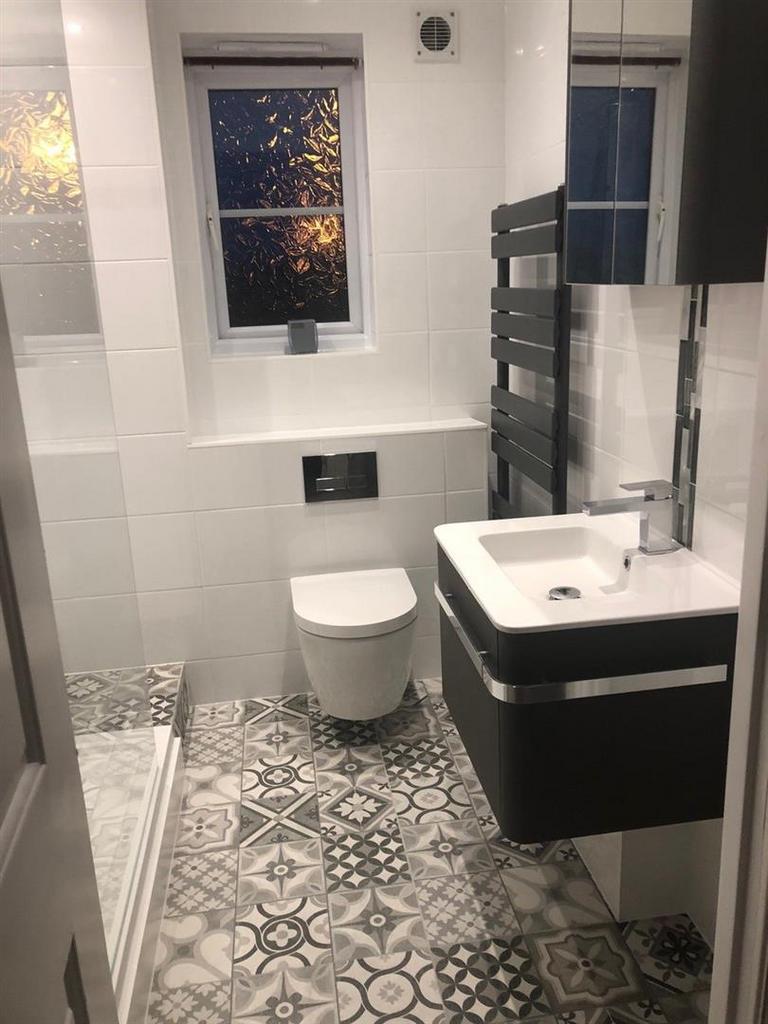 Shower room.jpg