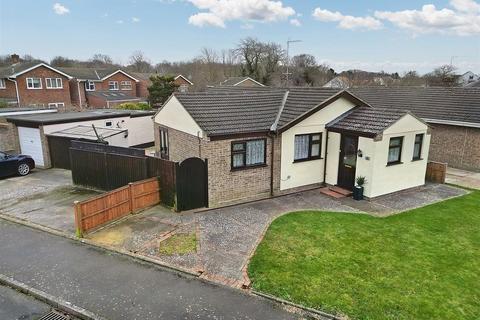 4 bedroom detached bungalow for sale, Cambrian Crescent, Oulton Broad