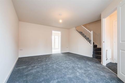 3 bedroom semi-detached house to rent, Foxfields, Stoke-on-Trent