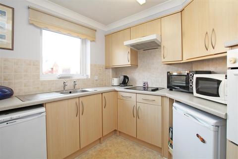 1 bedroom retirement property for sale, Byron Court, Stockbridge Road, Chichester