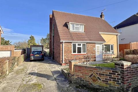 3 bedroom detached house for sale, Kent Gardens, Braintree