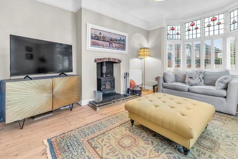 120 Walsall Road, Lichfield, WS13 8AF