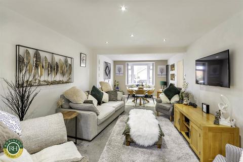 182 Sandringham Road, Doncaster, DN2 5JB