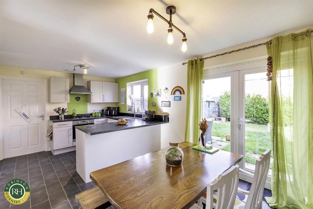 Kitchen/dining