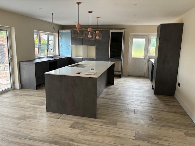 Dining kitchen