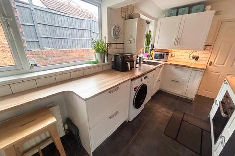 35 Bower Lane, Quarry Bank, Brierley Hill, DY5 2DP