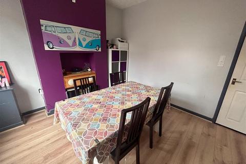 35 Bower Lane, Quarry Bank, Brierley Hill, DY5 2DP
