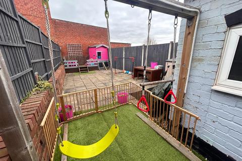 35 Bower Lane, Quarry Bank, Brierley Hill, DY5 2DP