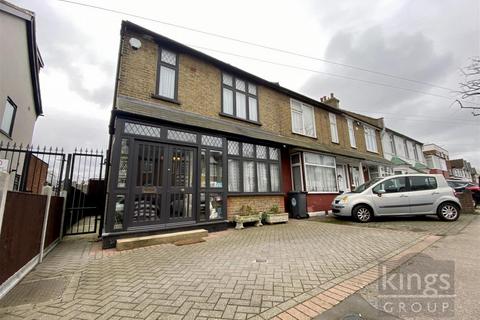 5 bedroom end of terrace house for sale, Burnham Road, London